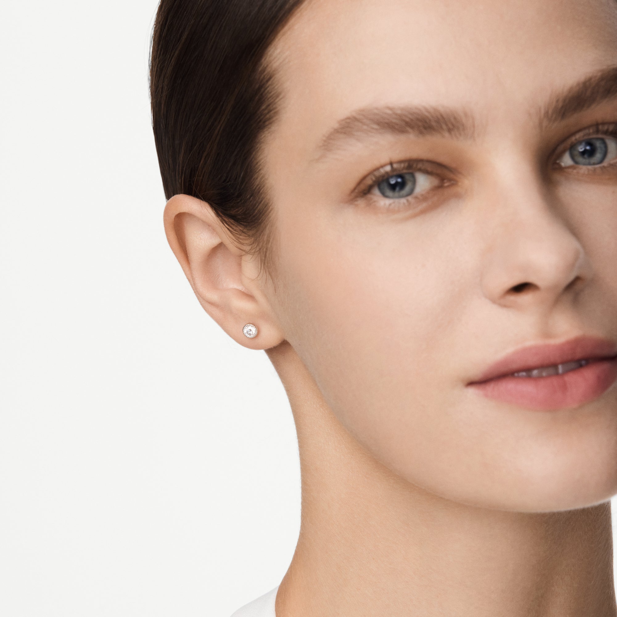 Stellar Stud Earring Glacier White