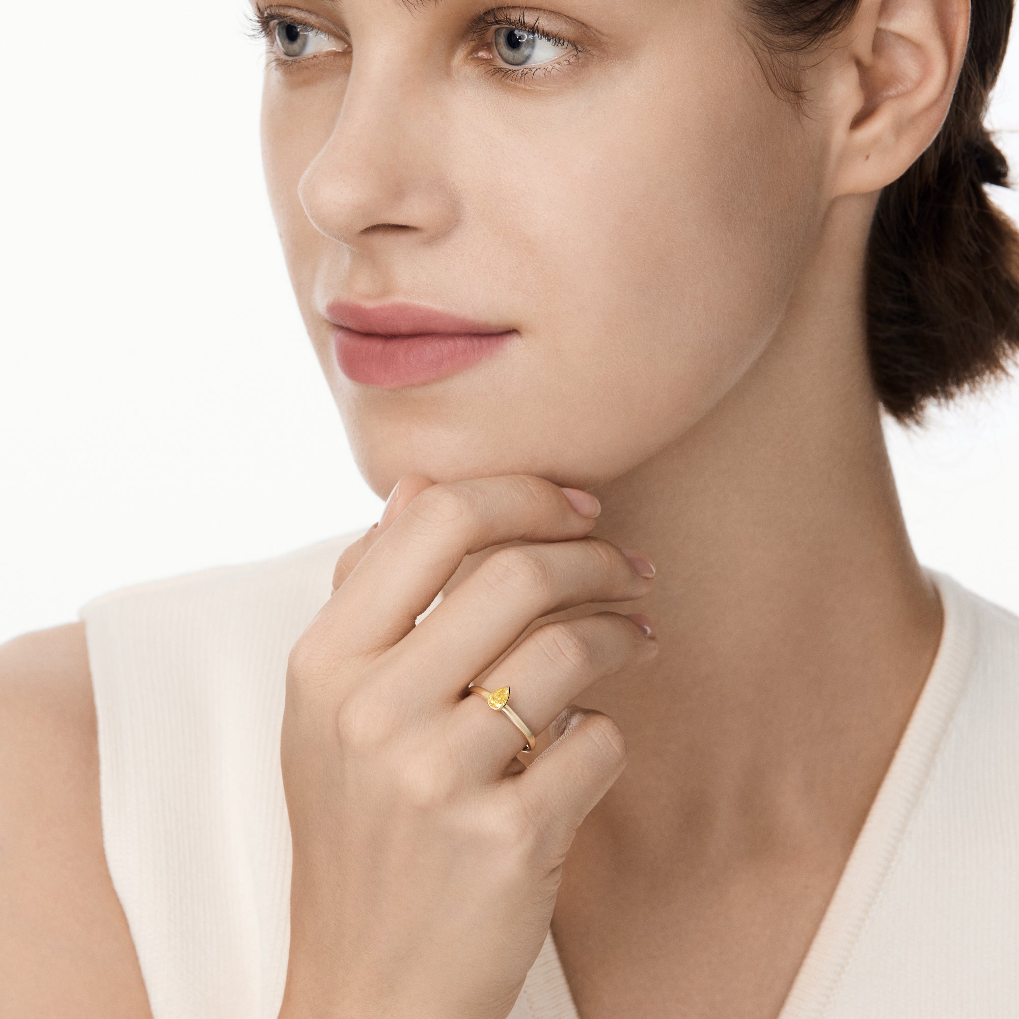 Audrey Solitaire Ring Peony Pink