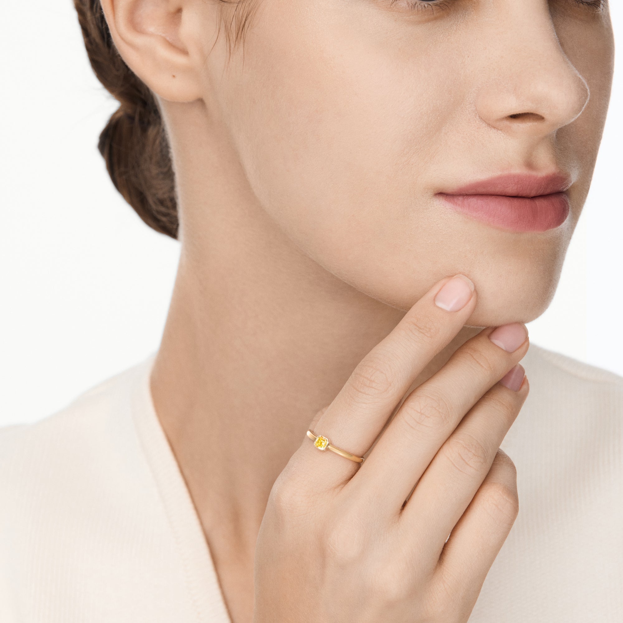 Evelyn Solitaire Ring Lagoon Blue