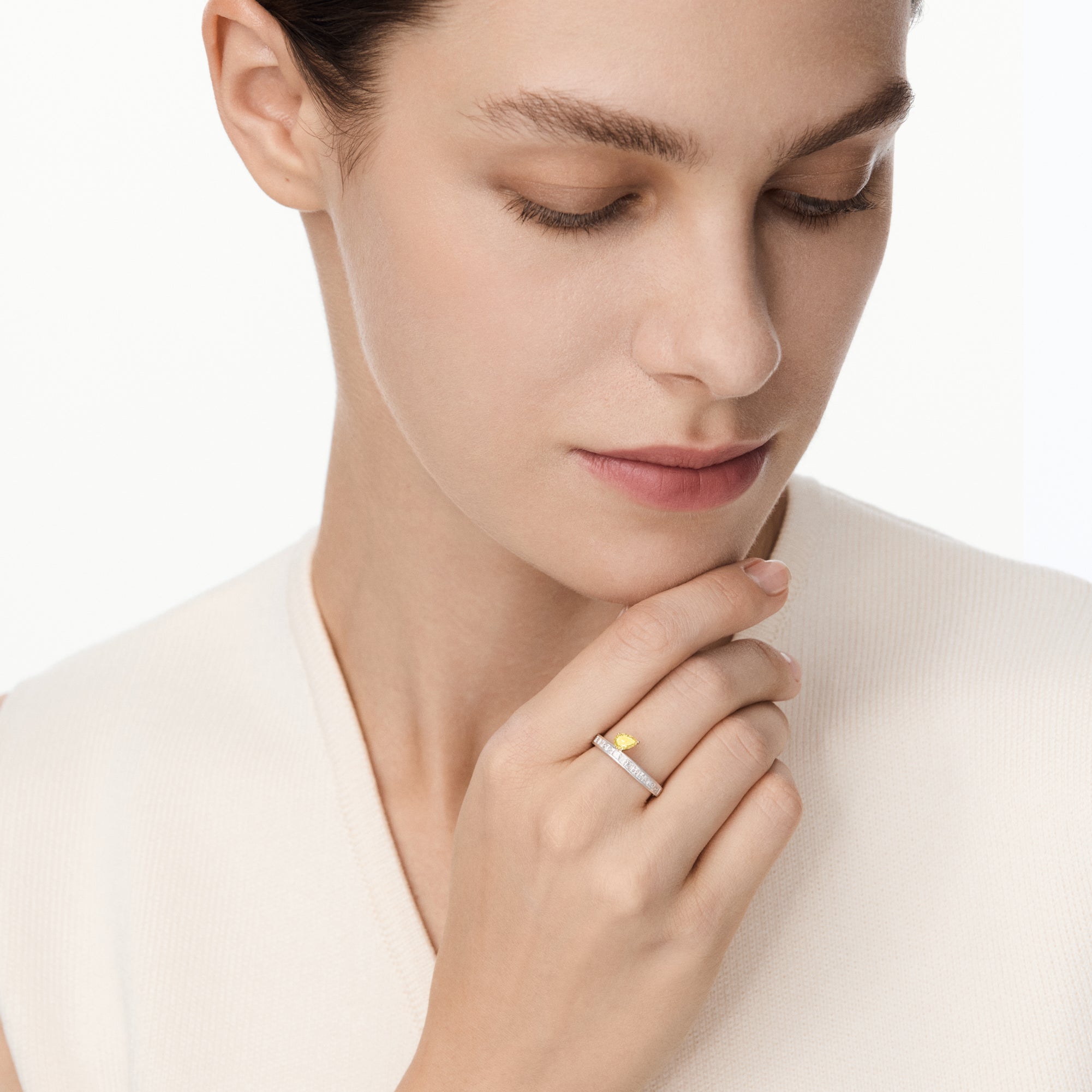 Equinox Ring Glacier White